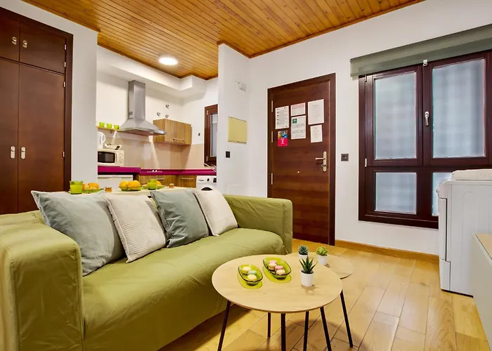 Carreteria. En El Mismo Centro De Apartmán *