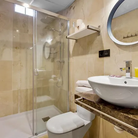 Appartement Carreteria. En El Mismo Centro De Málaga